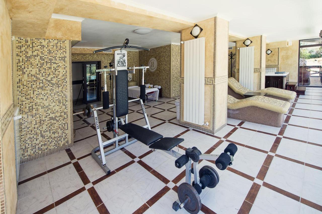 Family Hotel Hebar バタク エクステリア 写真