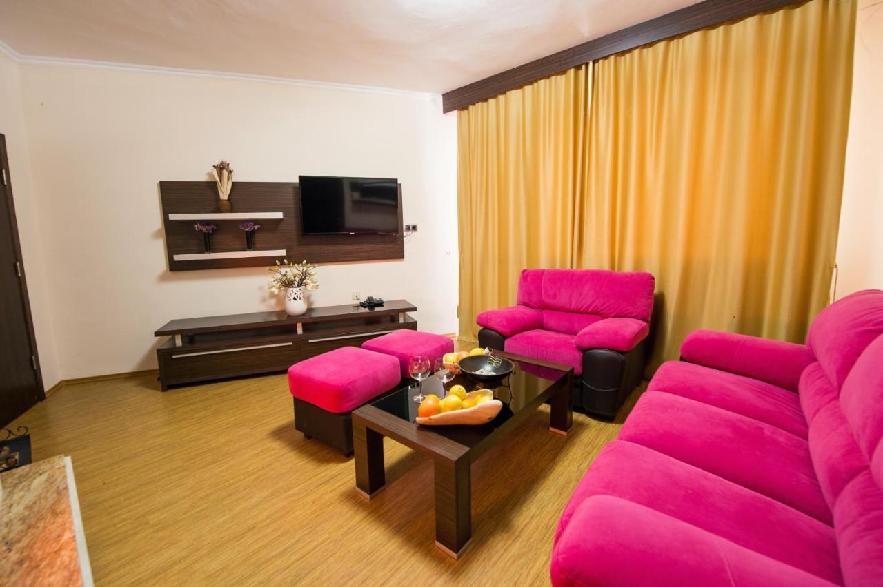Family Hotel Hebar バタク エクステリア 写真