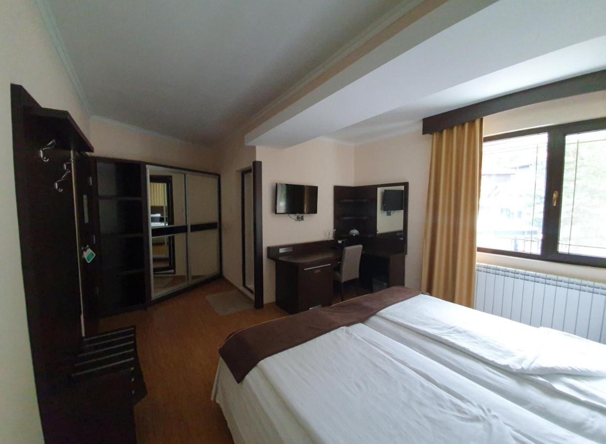 Family Hotel Hebar バタク エクステリア 写真